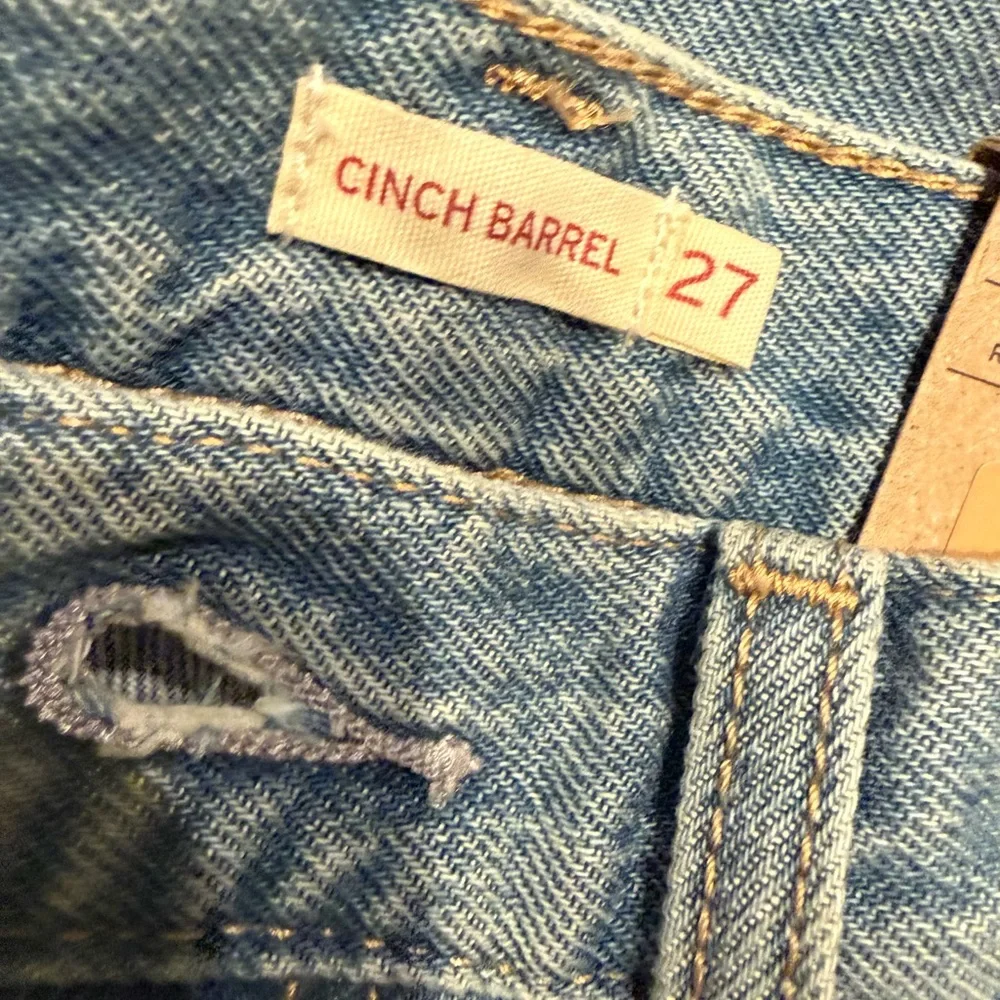 Levi’s cinch barrel Jean - Picture 5 of 6